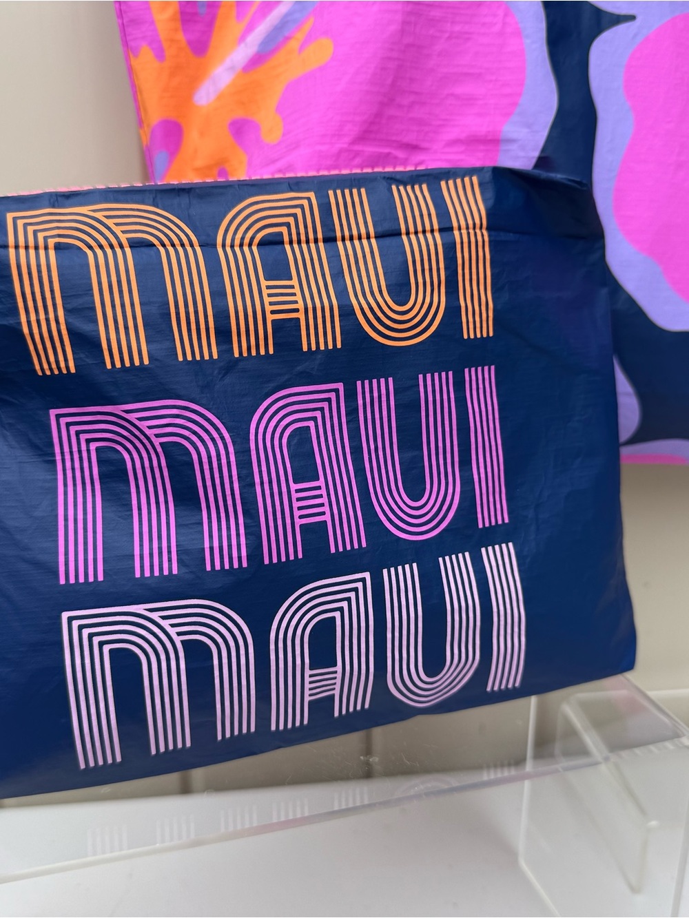 NWT MAUI EXCLUSIVE Aloha Collection Reversible Tote Bundle DISCONTINUED 3-Piece - Picture 3 of 5